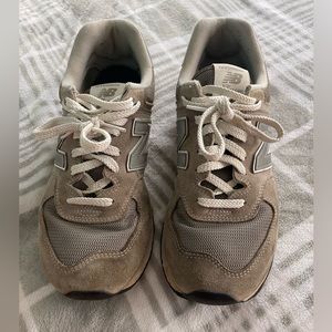 Men’s New Balance 574. Size 9.5